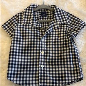 Short sleeve button down